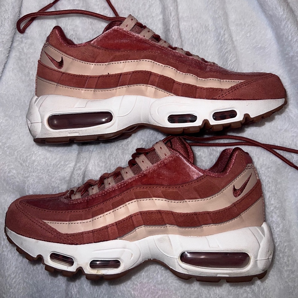 Nike Air Max 95 women 7.5